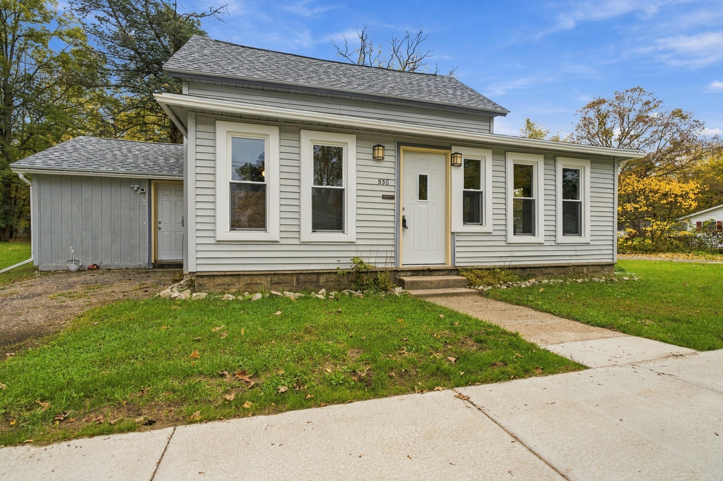 558 Academy Street Property Photo 1