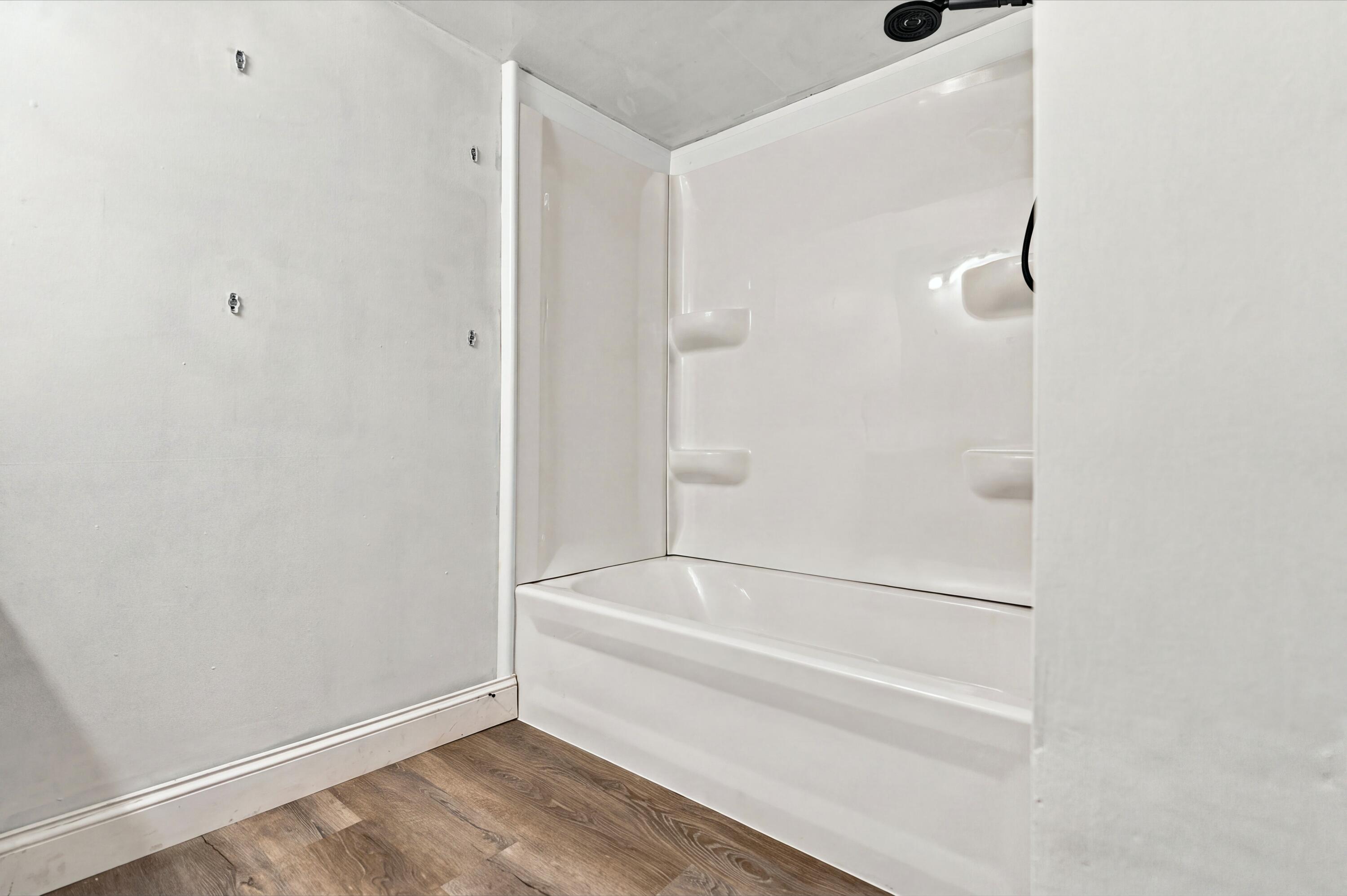 558 Academy Street Property Photo 25