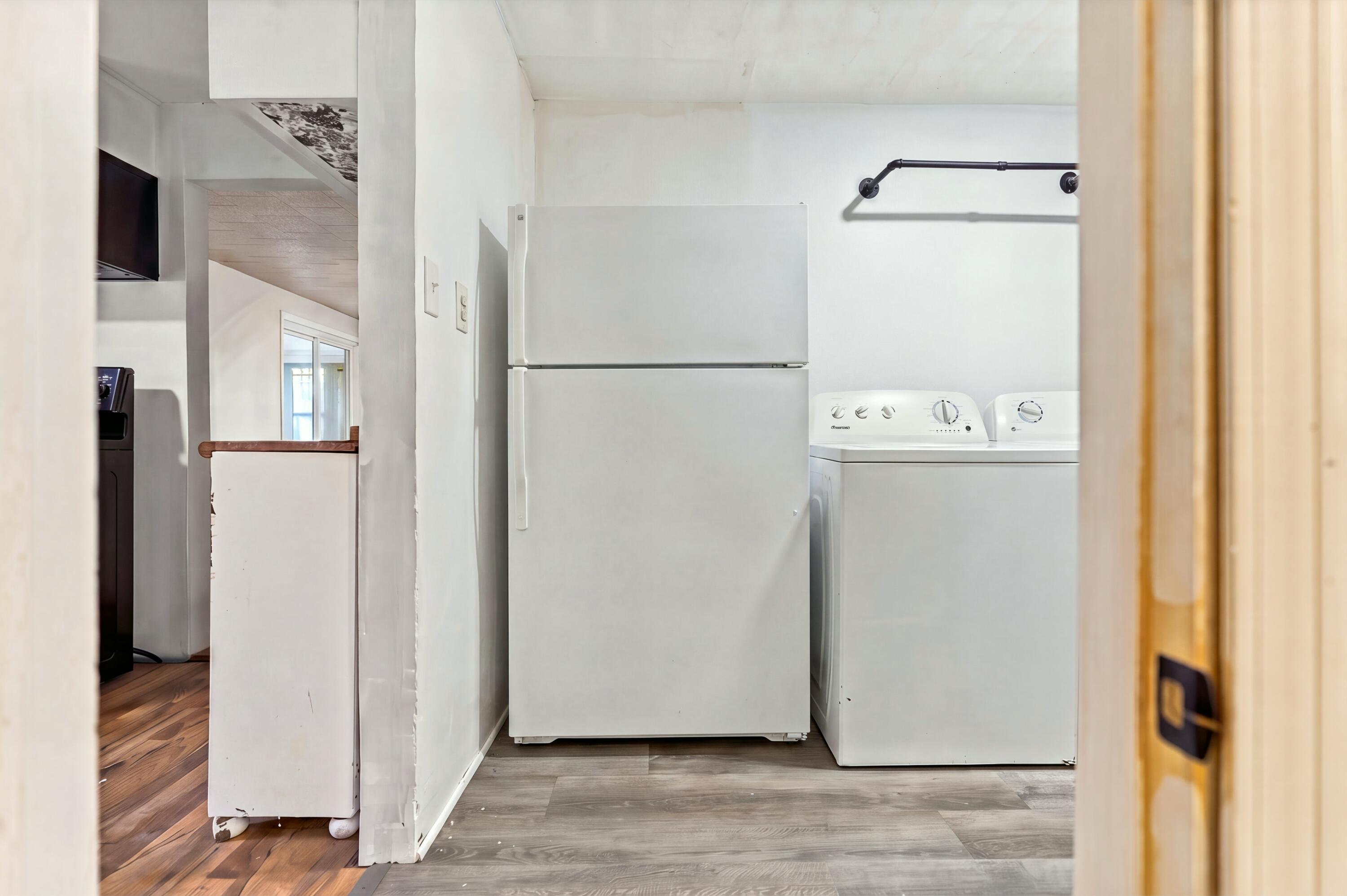 558 Academy Street Property Photo 27