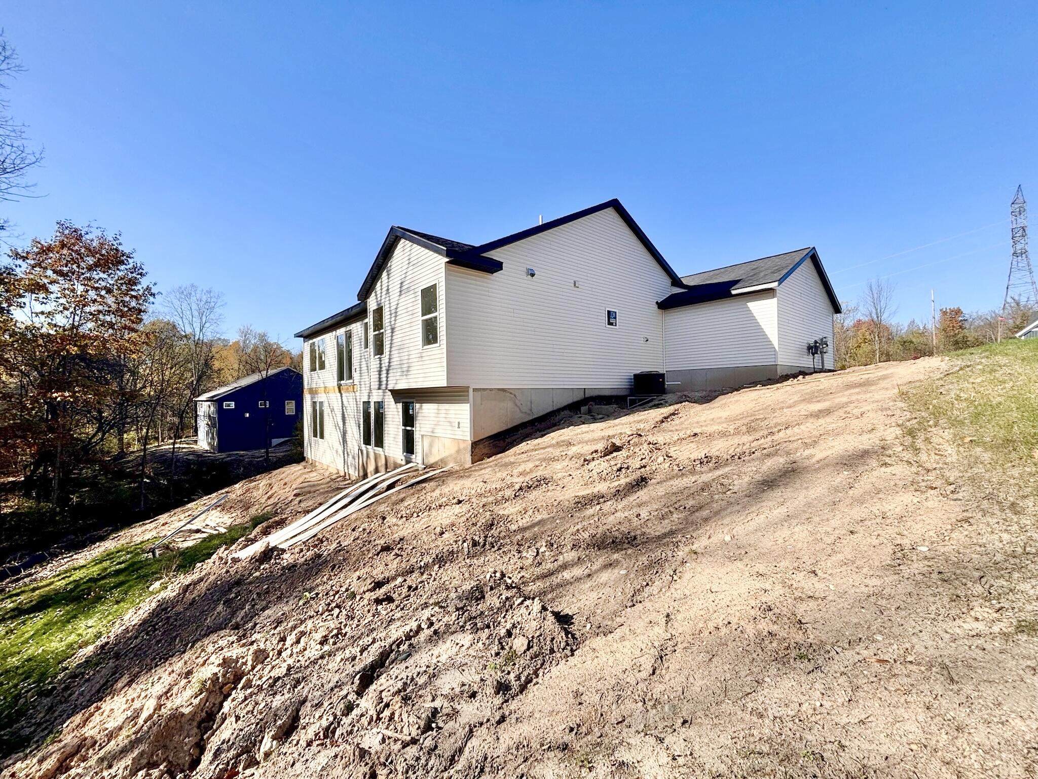 5876 Valley Point Drive Se Property Photo 6