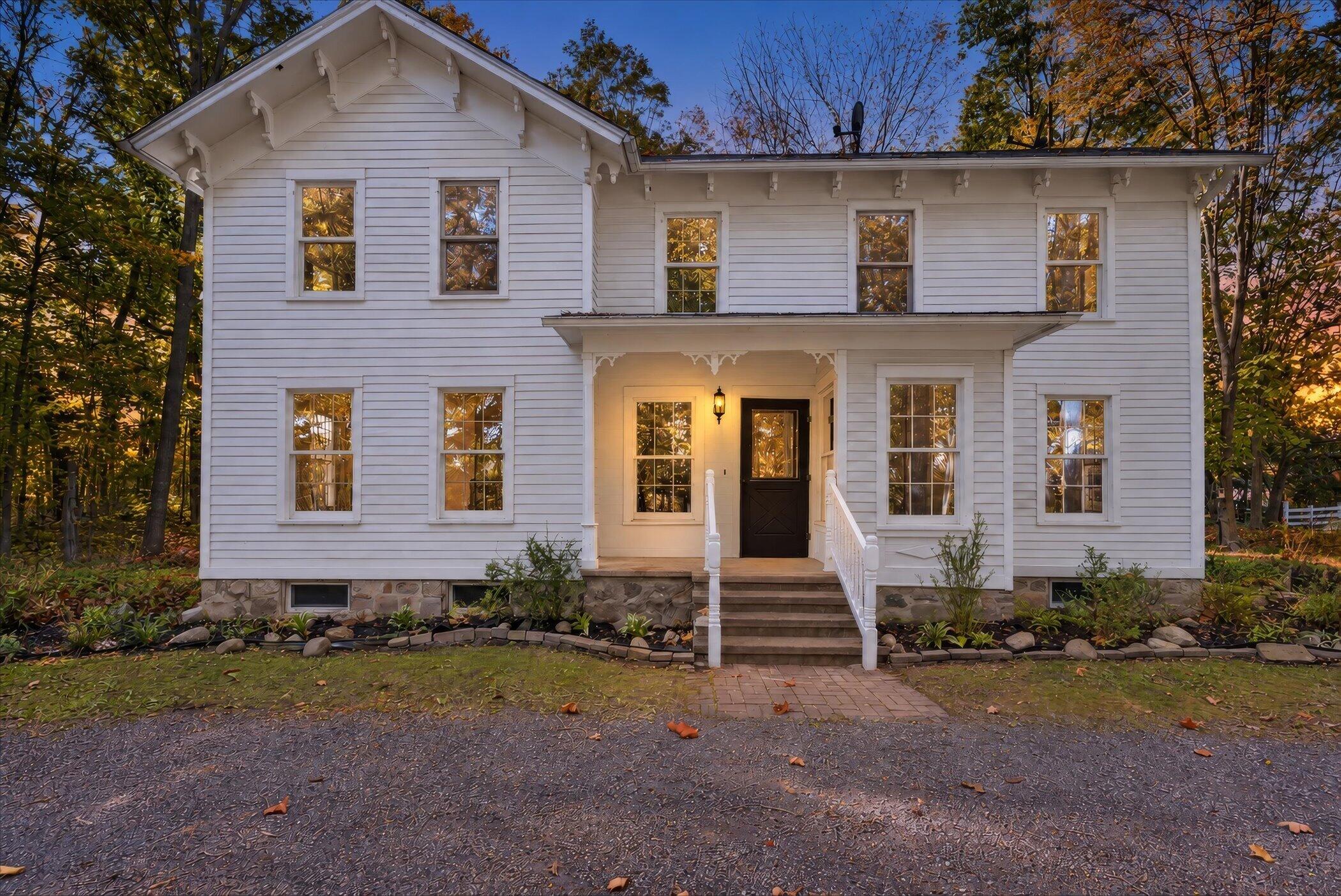 14734 Schleweis Road Property Photo 1