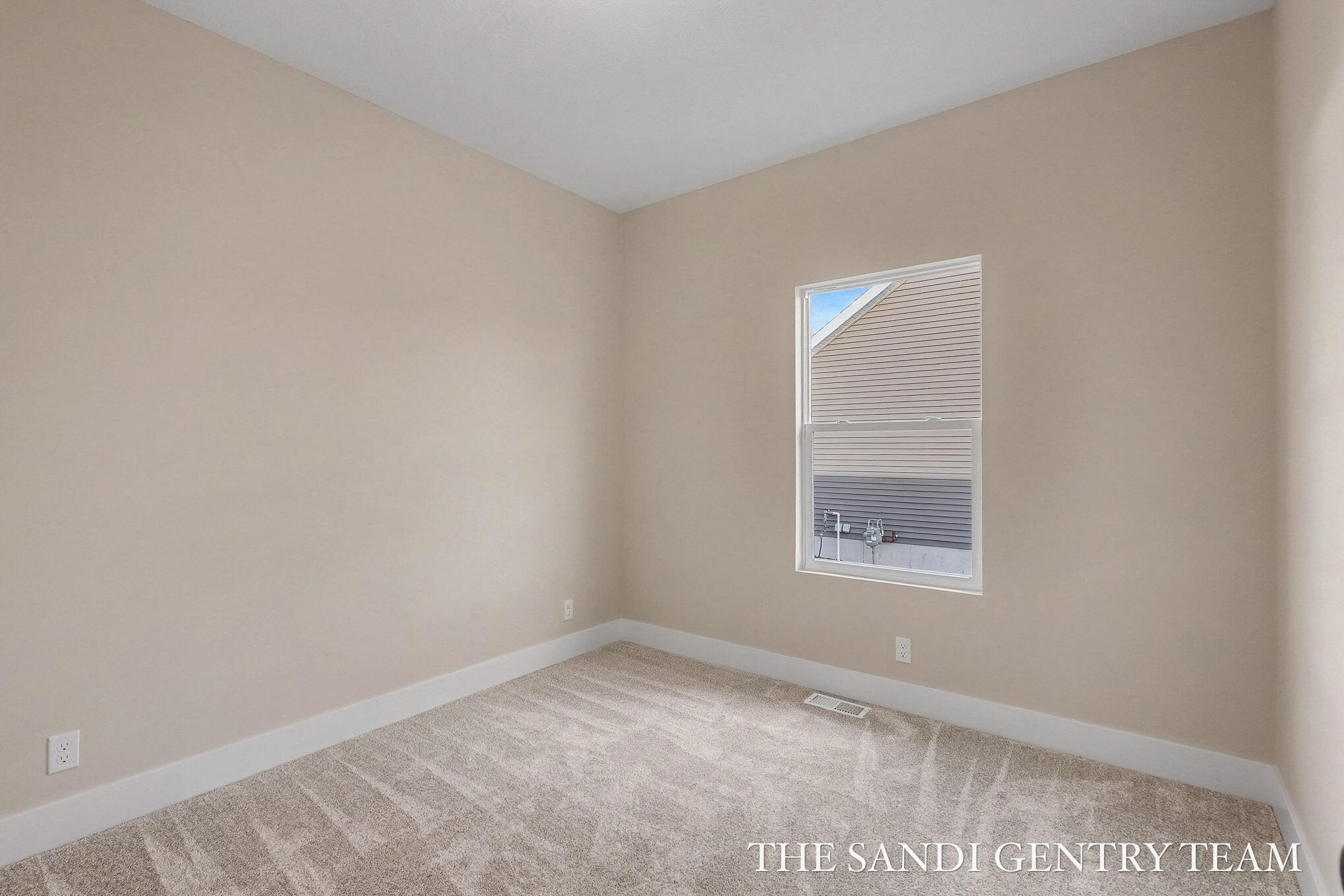 2489 Gray Wolf Way Property Photo 27