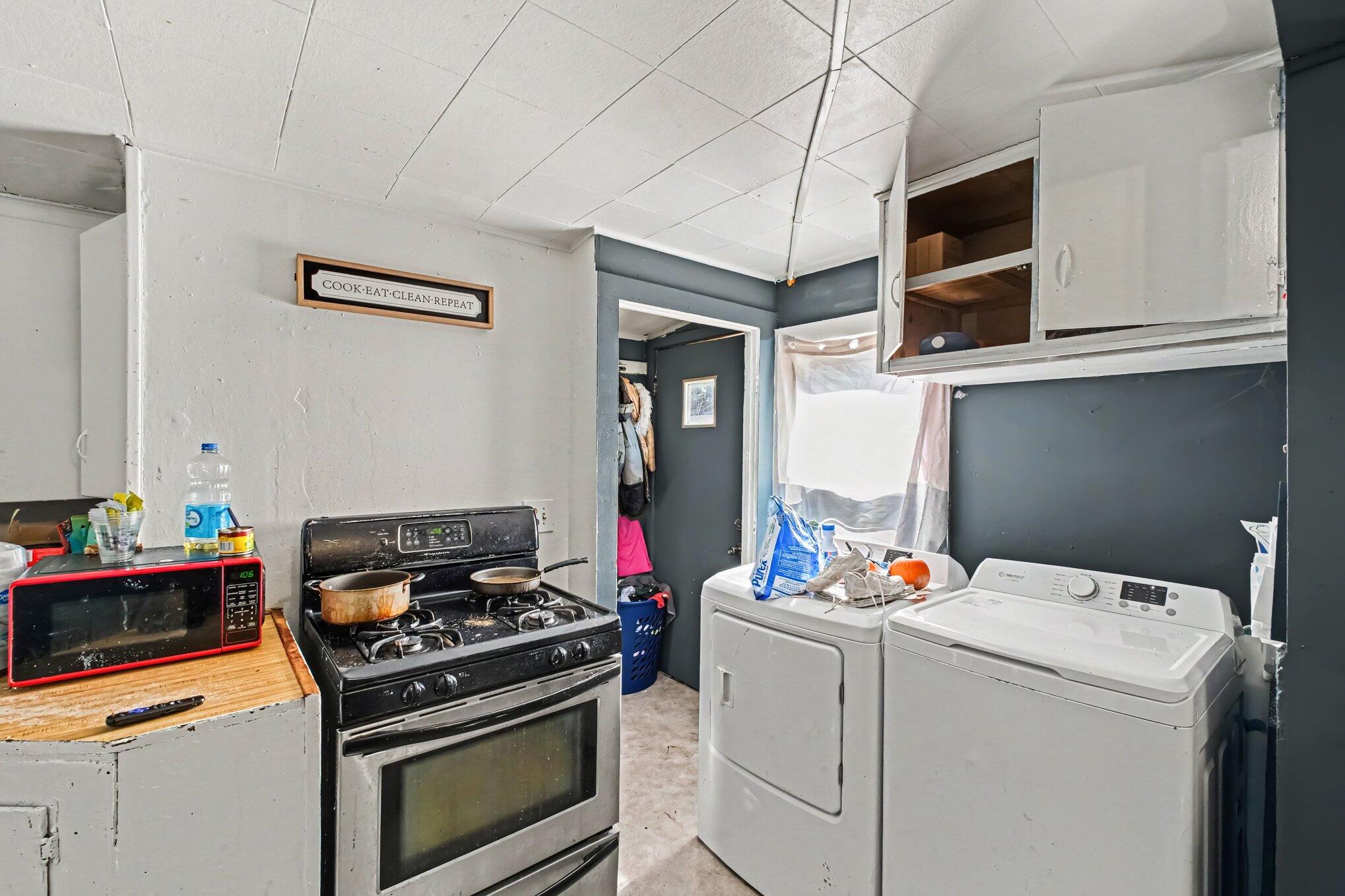 844 Lafayette Avenue Ne Property Photo 7