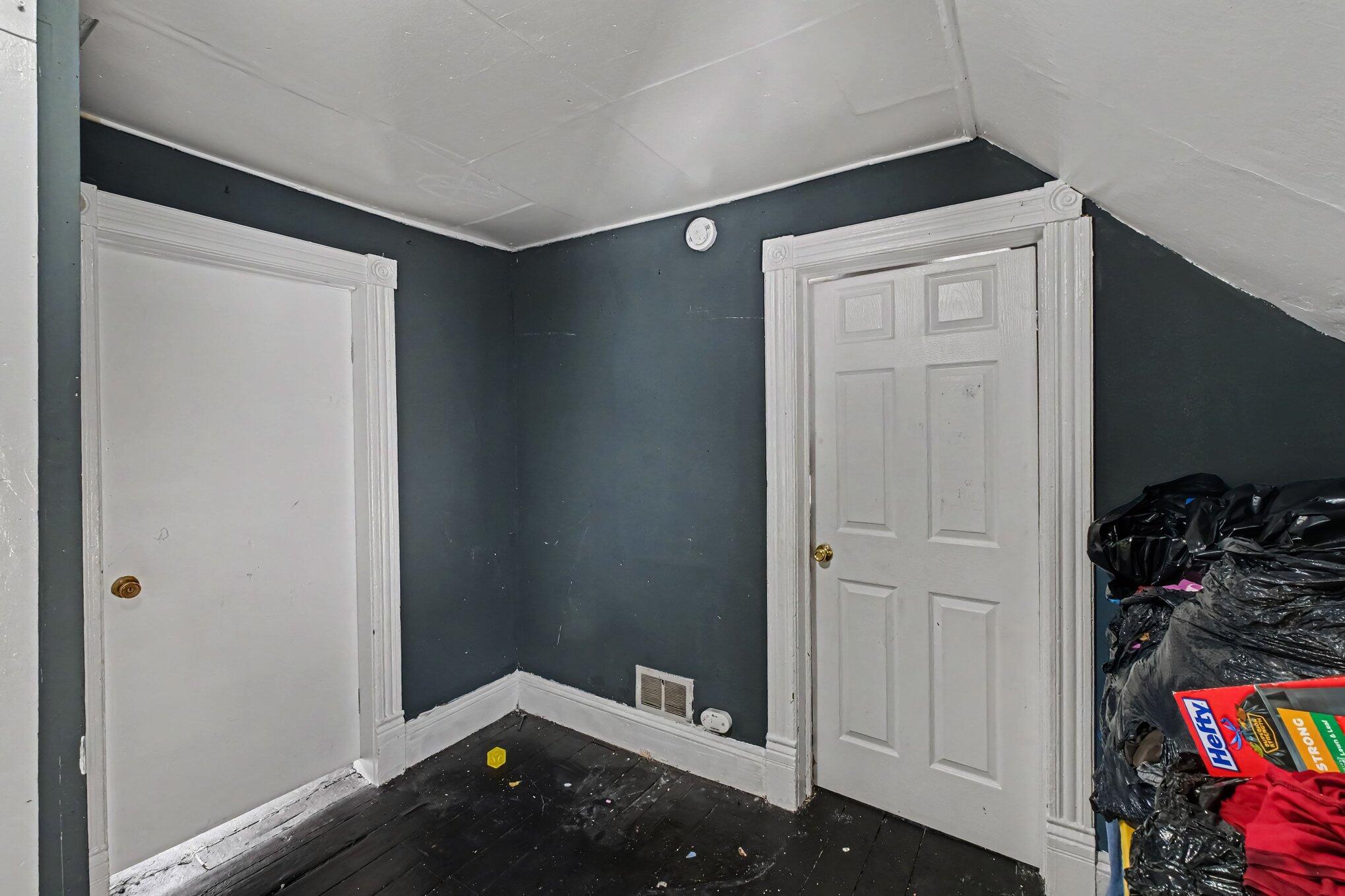 844 Lafayette Avenue Ne Property Photo 15
