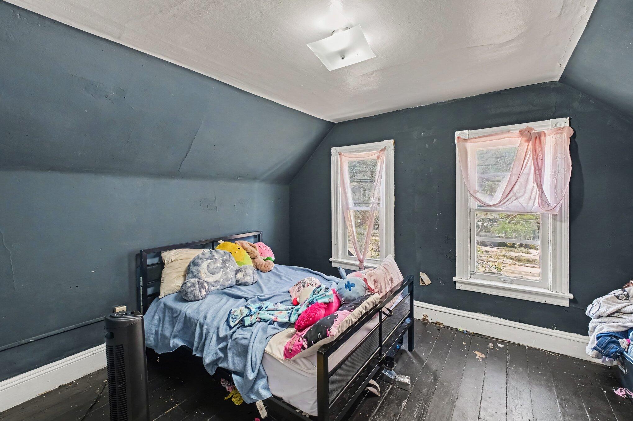 844 Lafayette Avenue Ne Property Photo 18