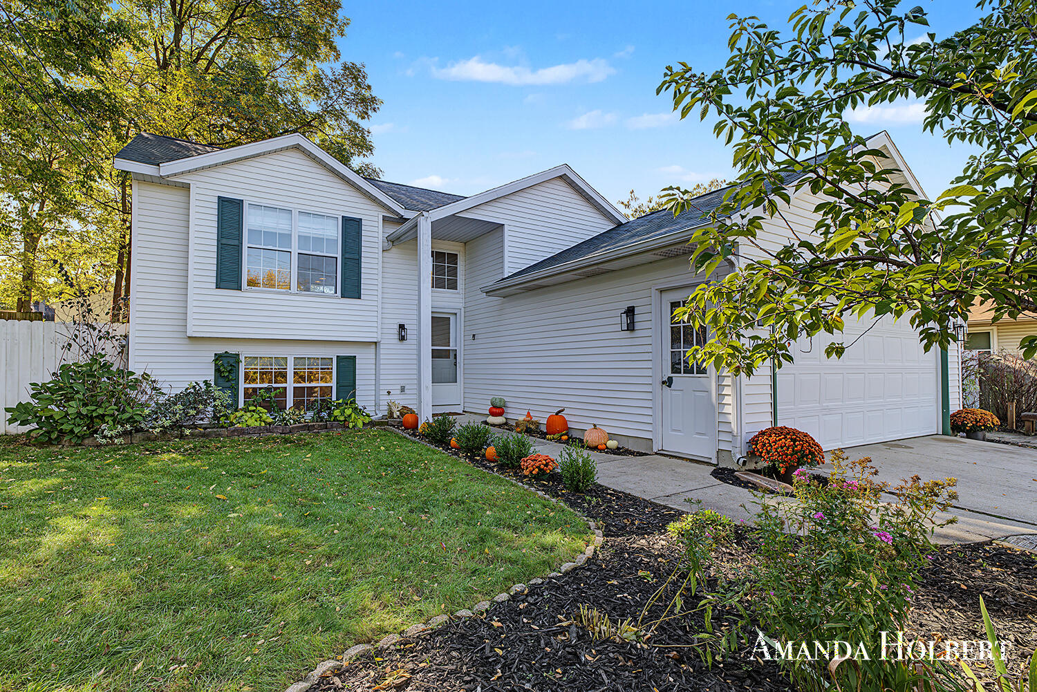1242 4 Mile Road Ne Property Photo 1