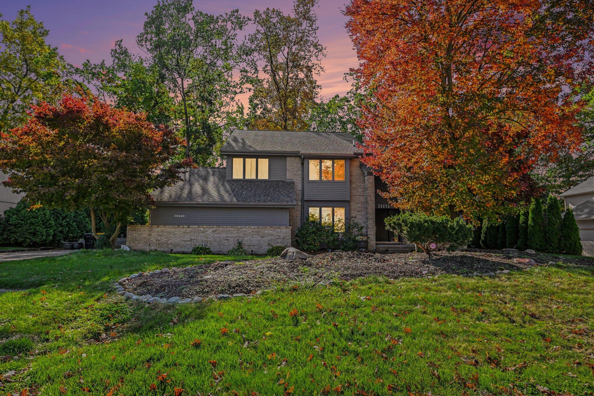 30449 Huntsman Drive W Property Photo 1