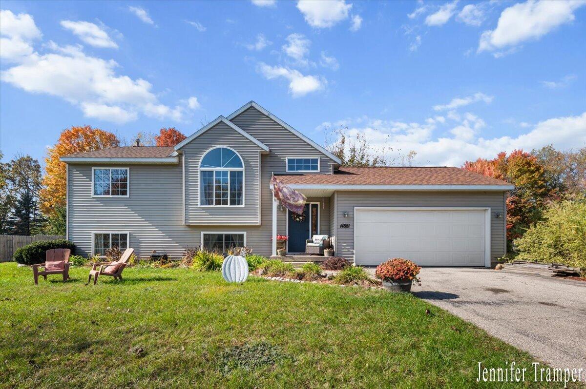 14881 Treevalley Drive Property Photo 1
