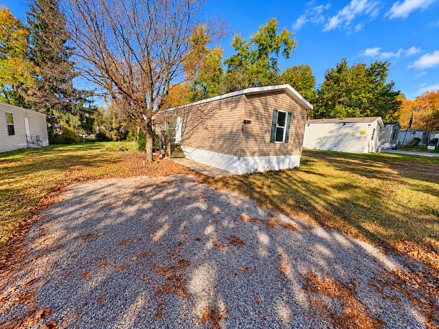 1689 Susan Street Property Photo 1
