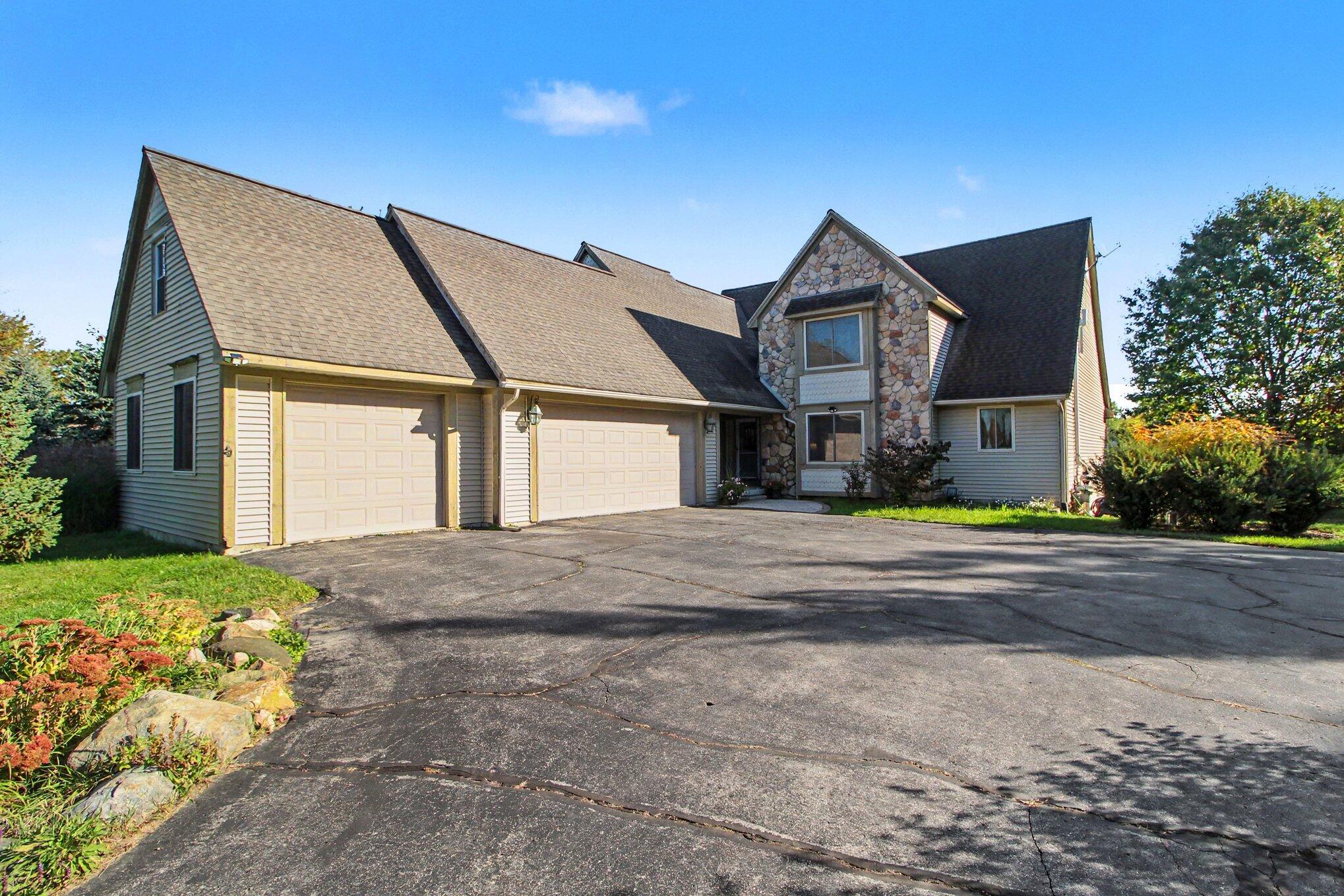 5983 Munger Road Property Photo 1