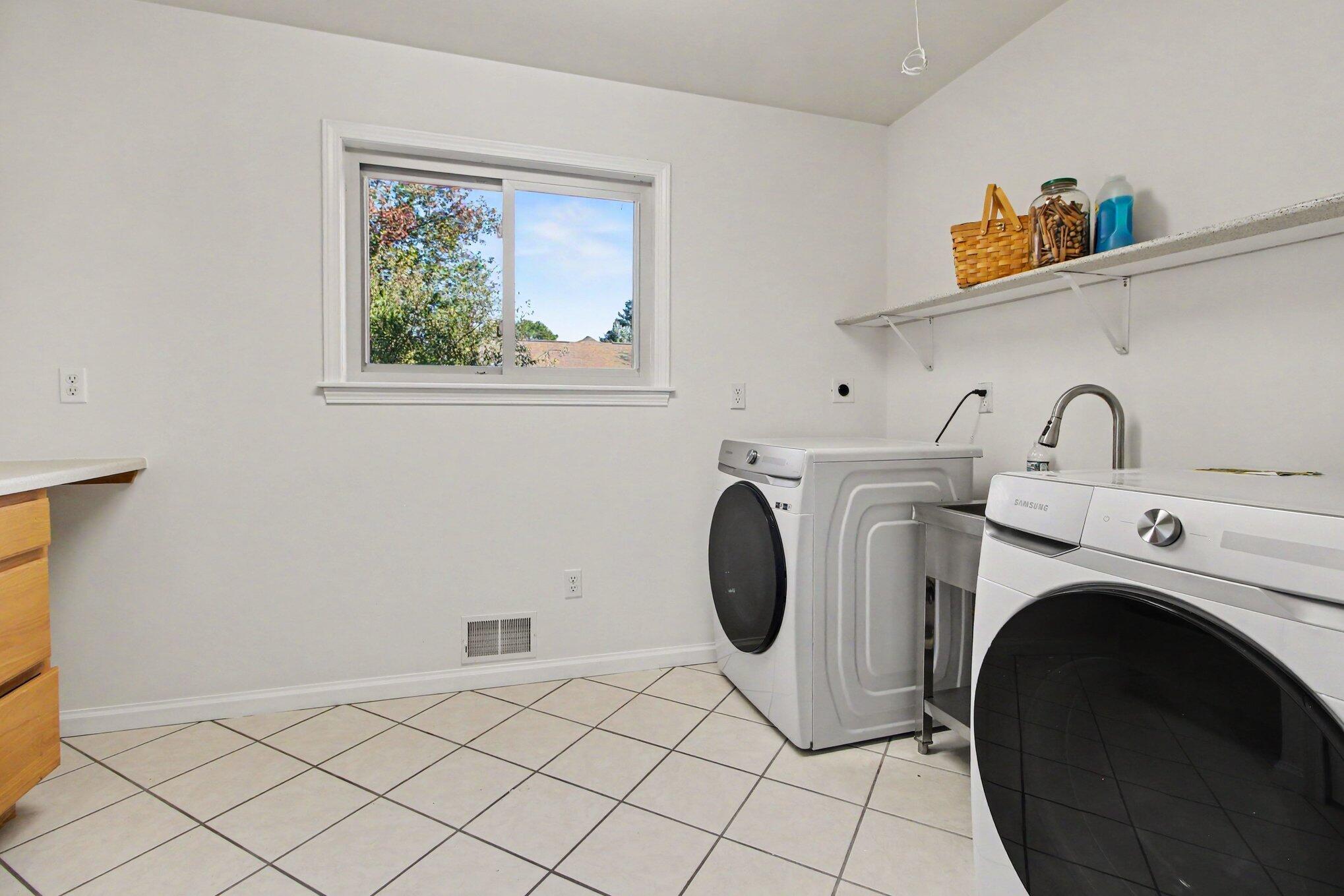 5983 Munger Road Property Photo 14