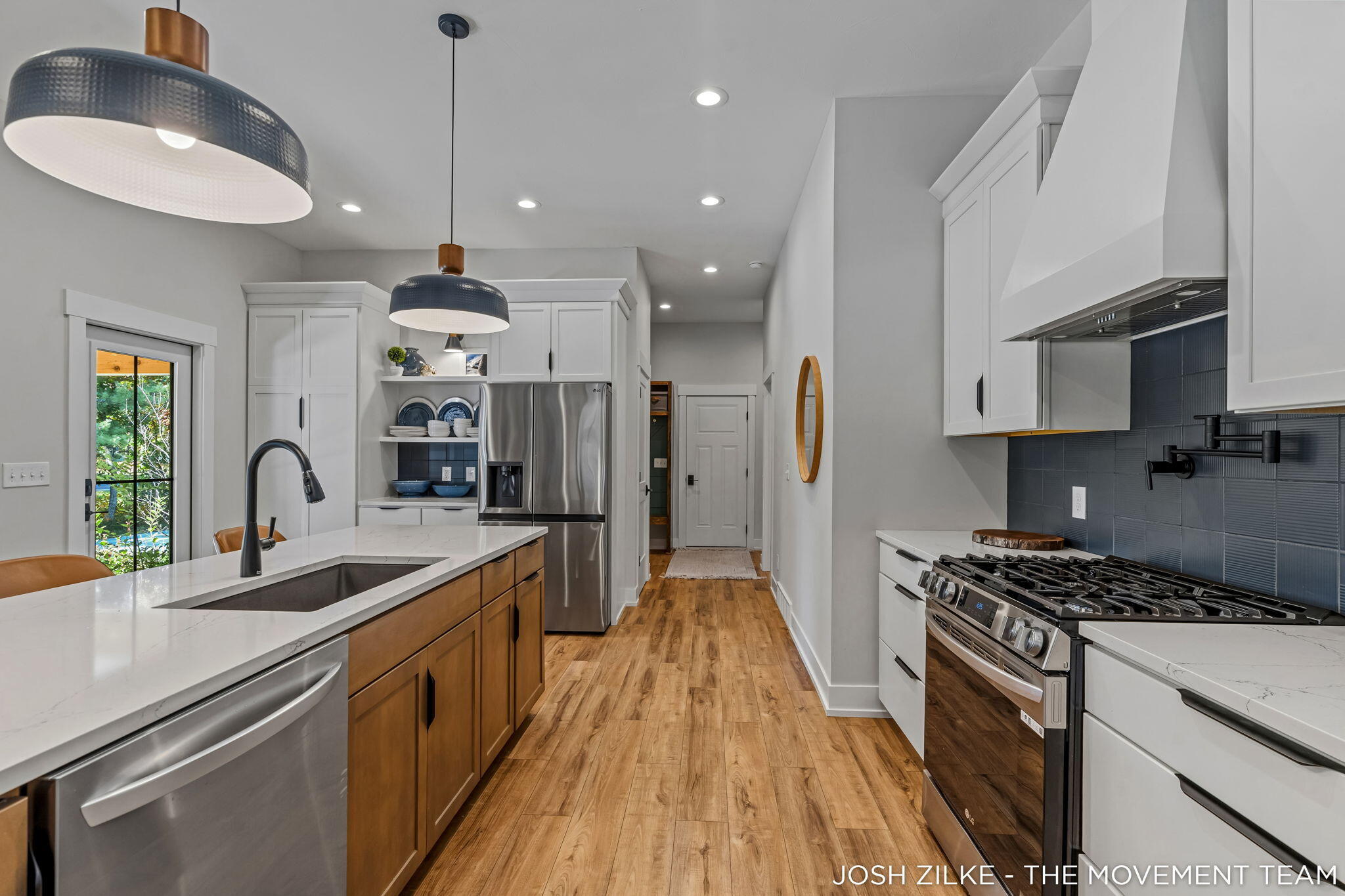 6020 Vesper Drive Property Photo 14