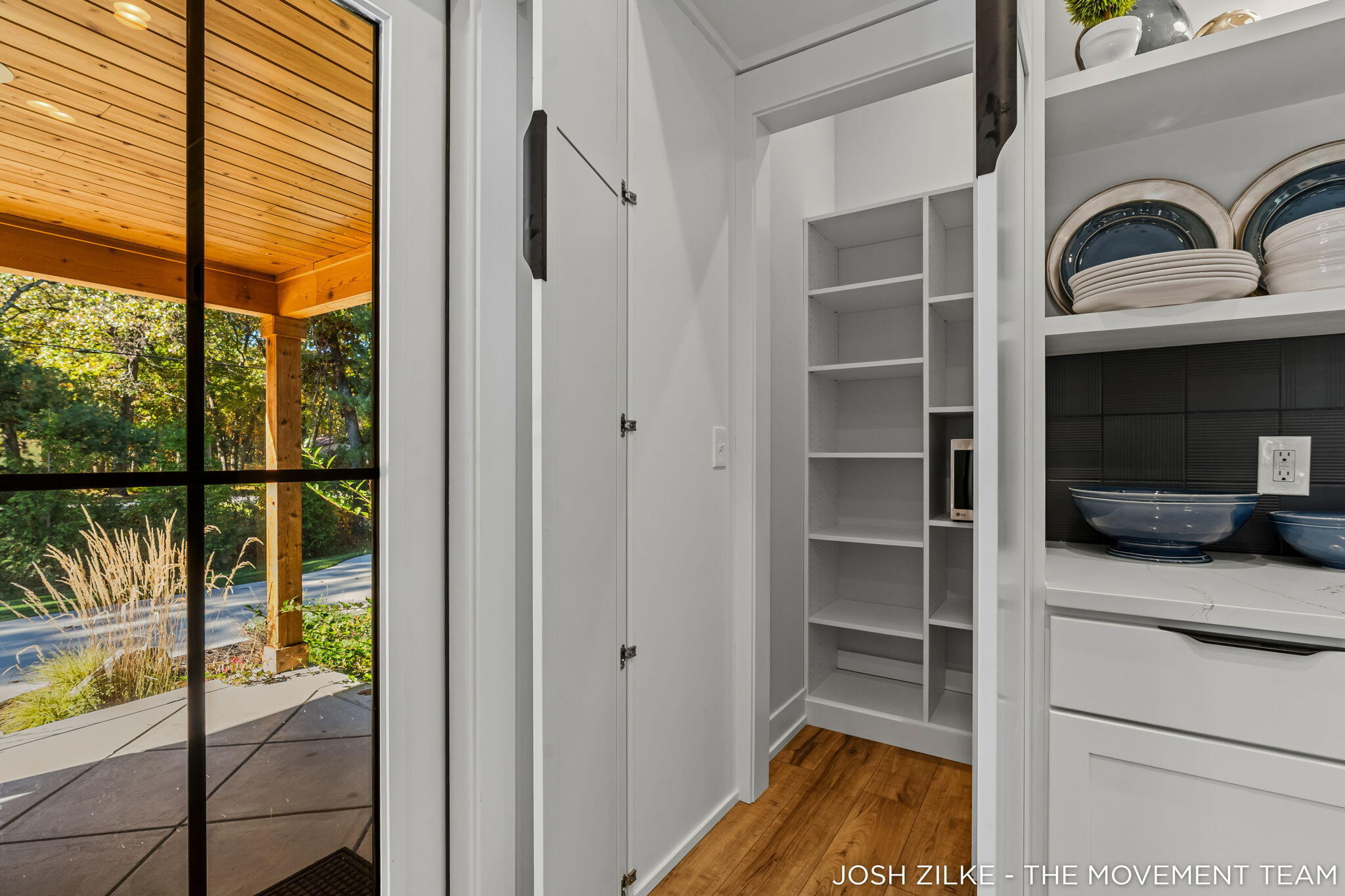 6020 Vesper Drive Property Photo 20
