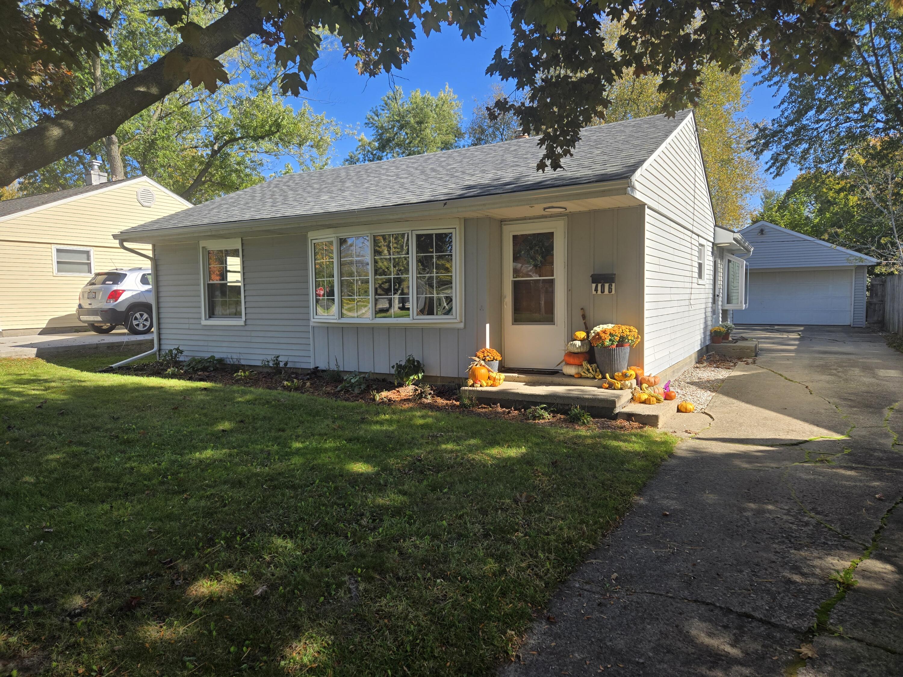 406 N Harris Street Property Photo 1