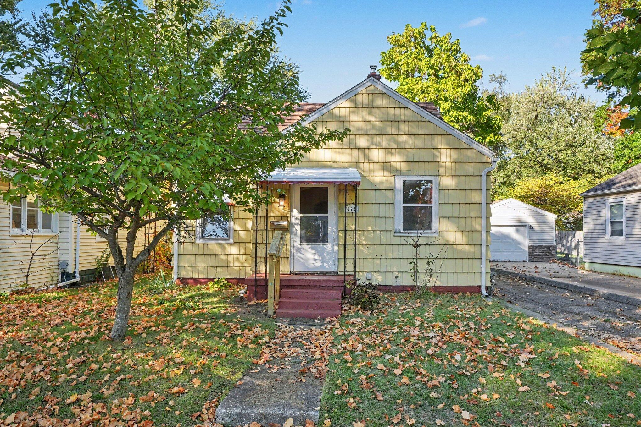 320 W Burnham Street W Property Photo 1