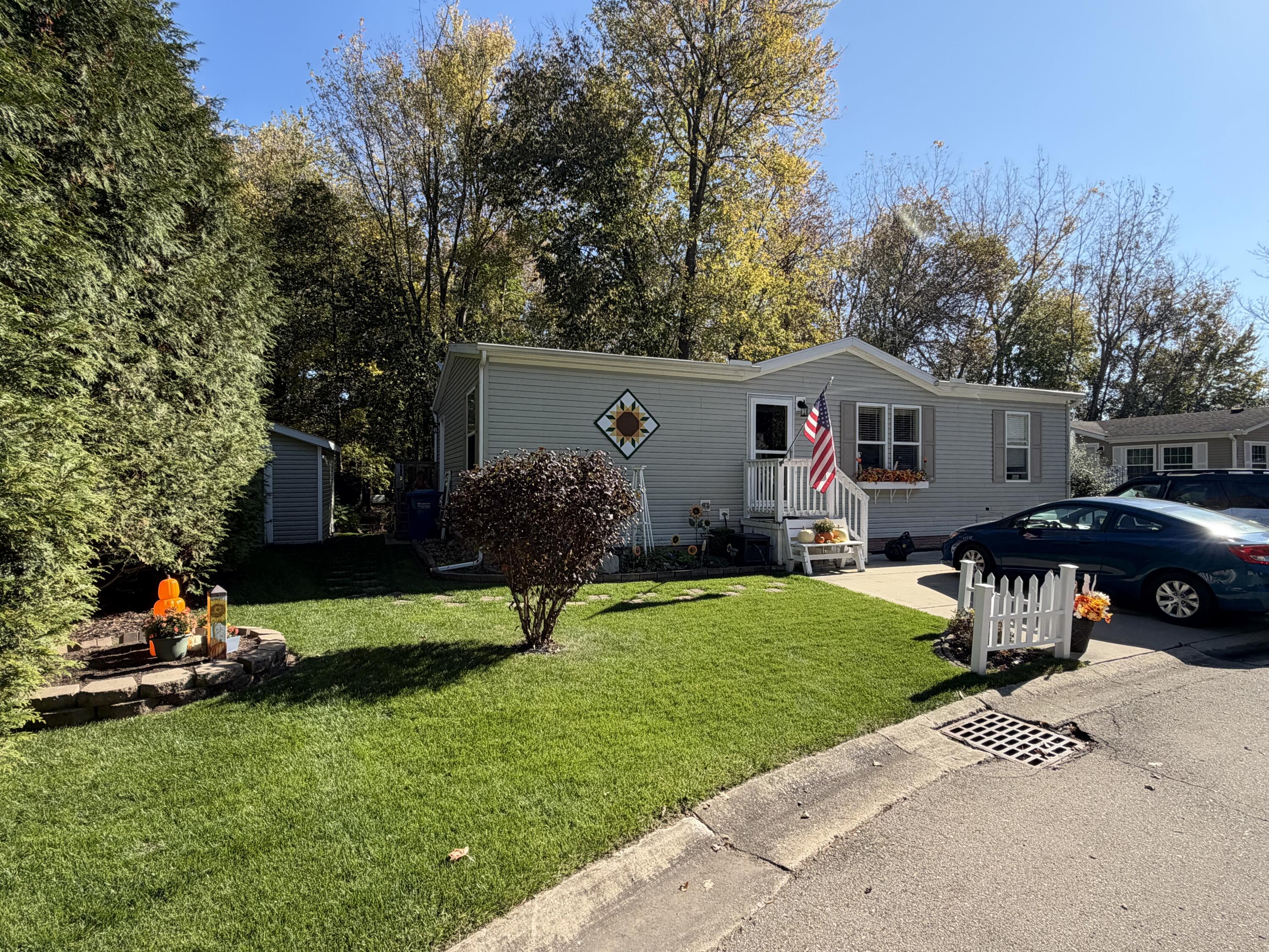 3353 Buckthorn Circle Property Photo 1
