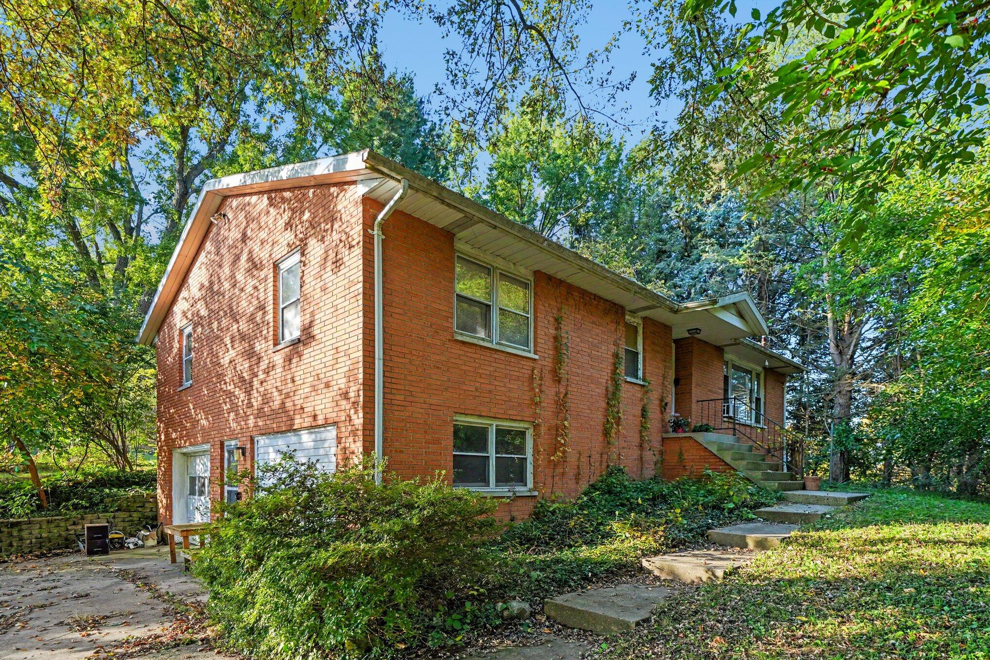 3118 E Shawnee Road Property Photo 1