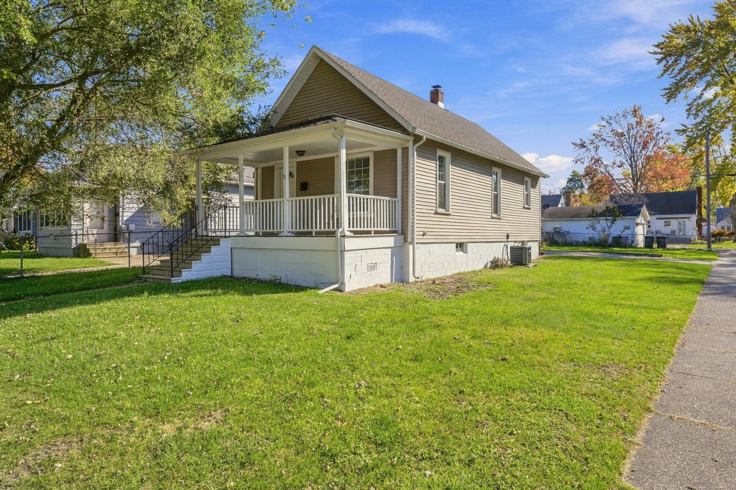 1224 Marion Avenue Property Photo 1