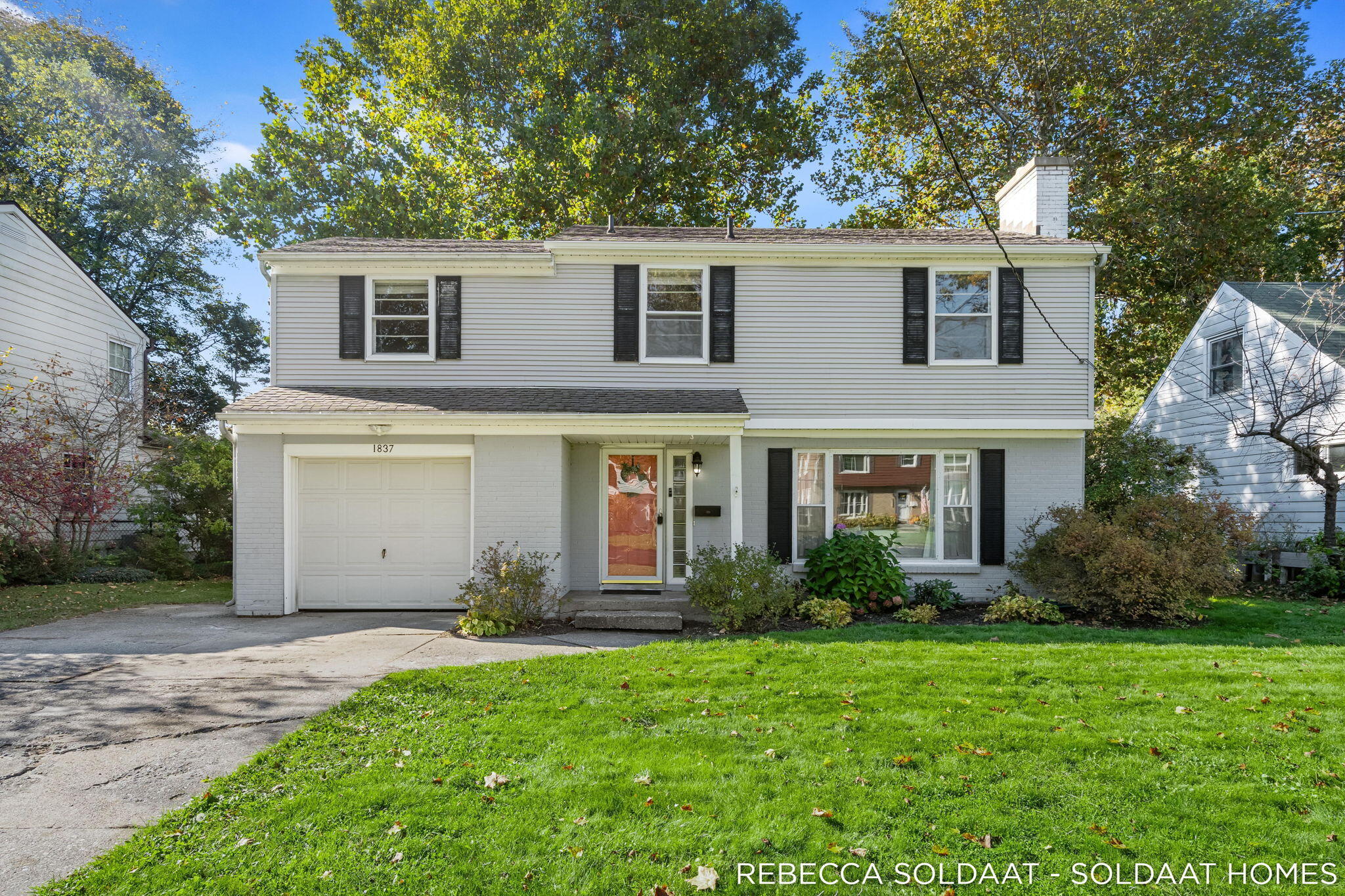 1837 Chamberlain Avenue Se Property Photo 1