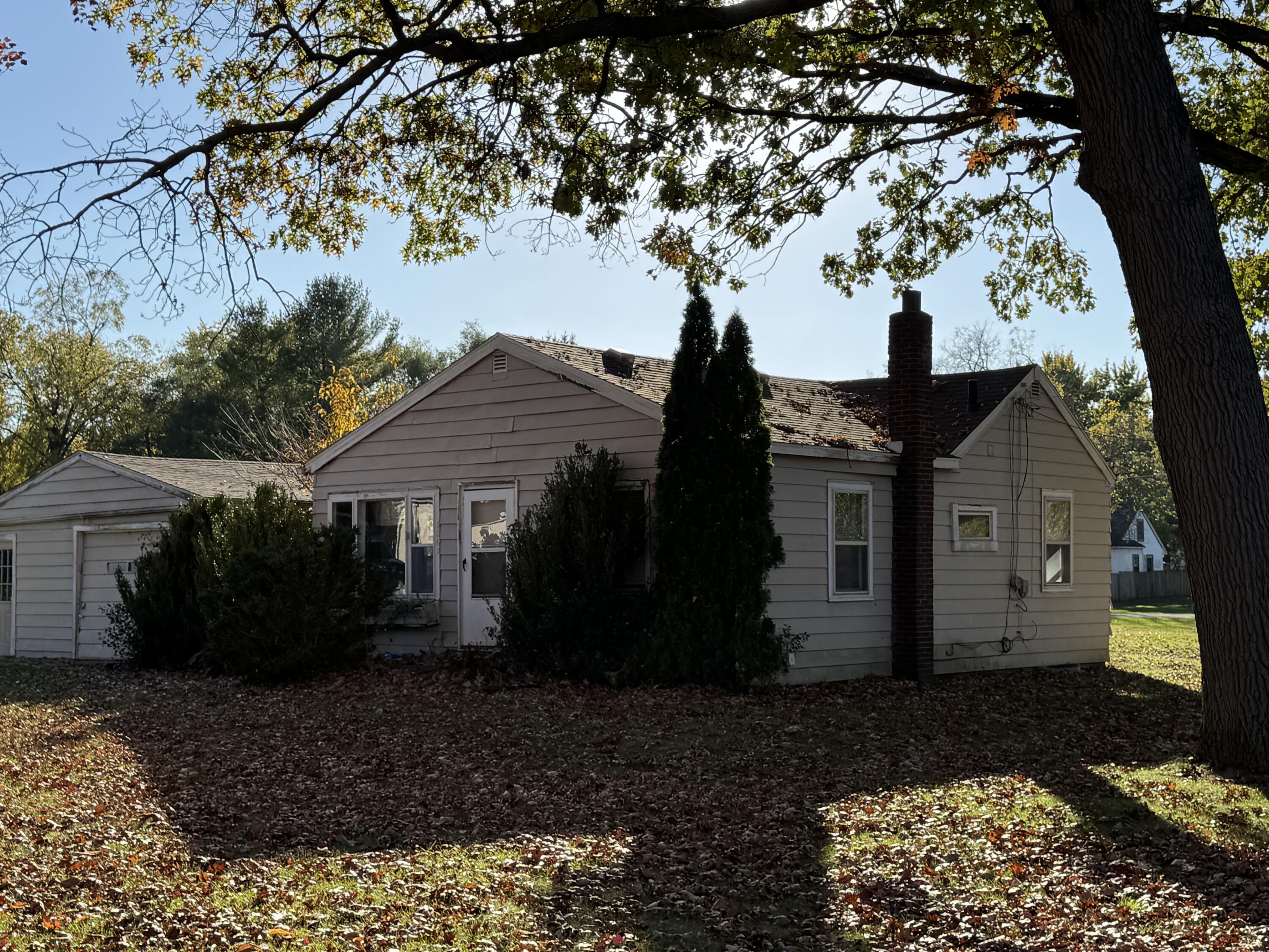 1062 Bryant Avenue Property Photo 1