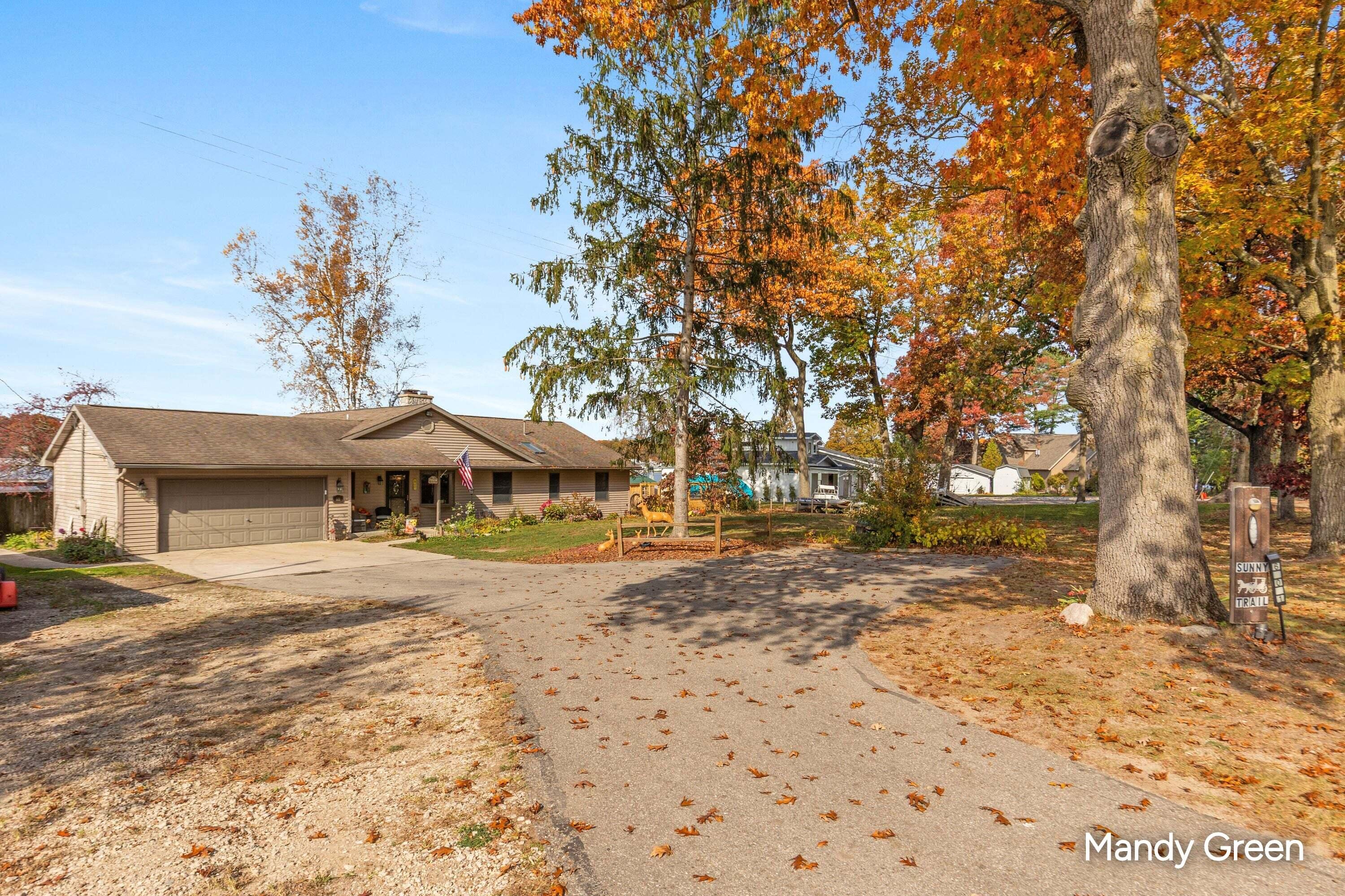 601 Sunny Trail Property Photo 3