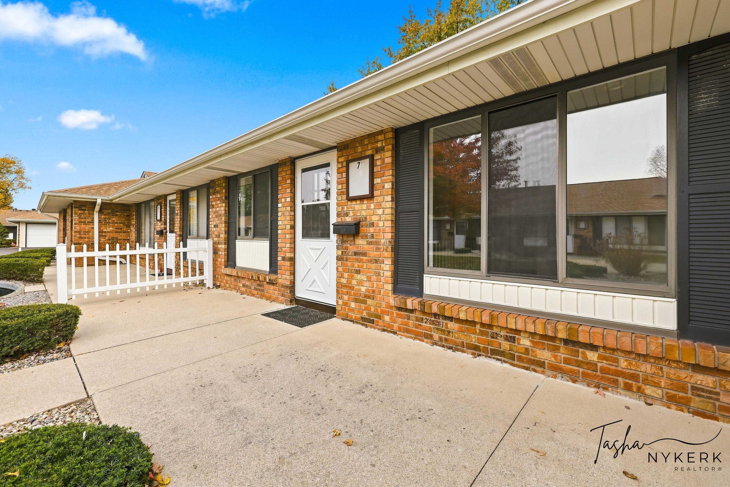 19 Old Mill Drive 7 Property Photo 1