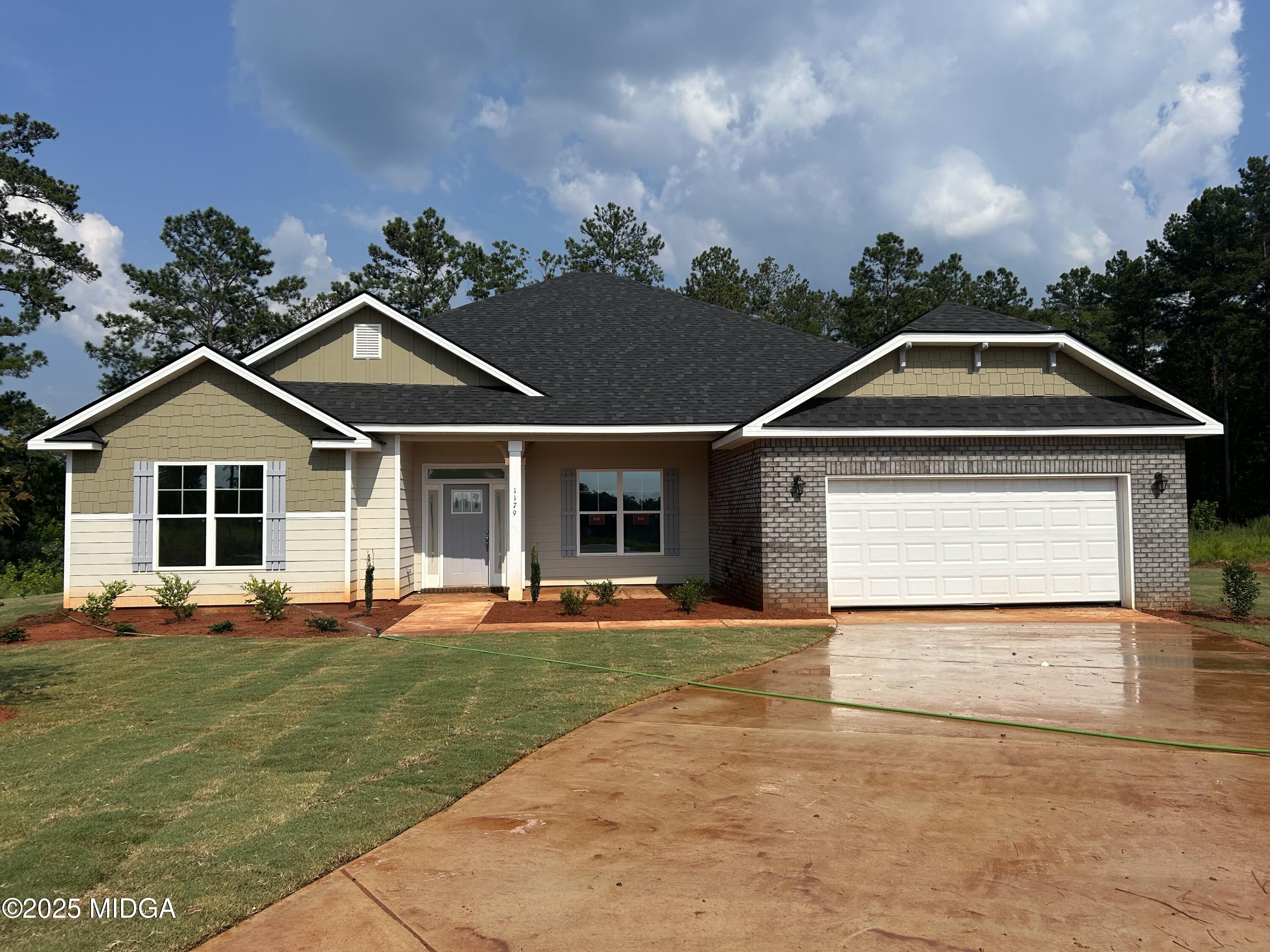 1179 Barrington Place Way Property Photo 1