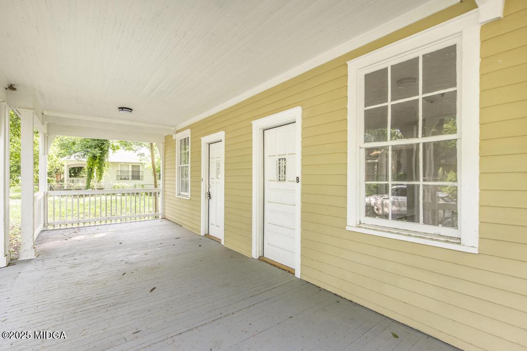 138 Comer Terrace Property Photo 4