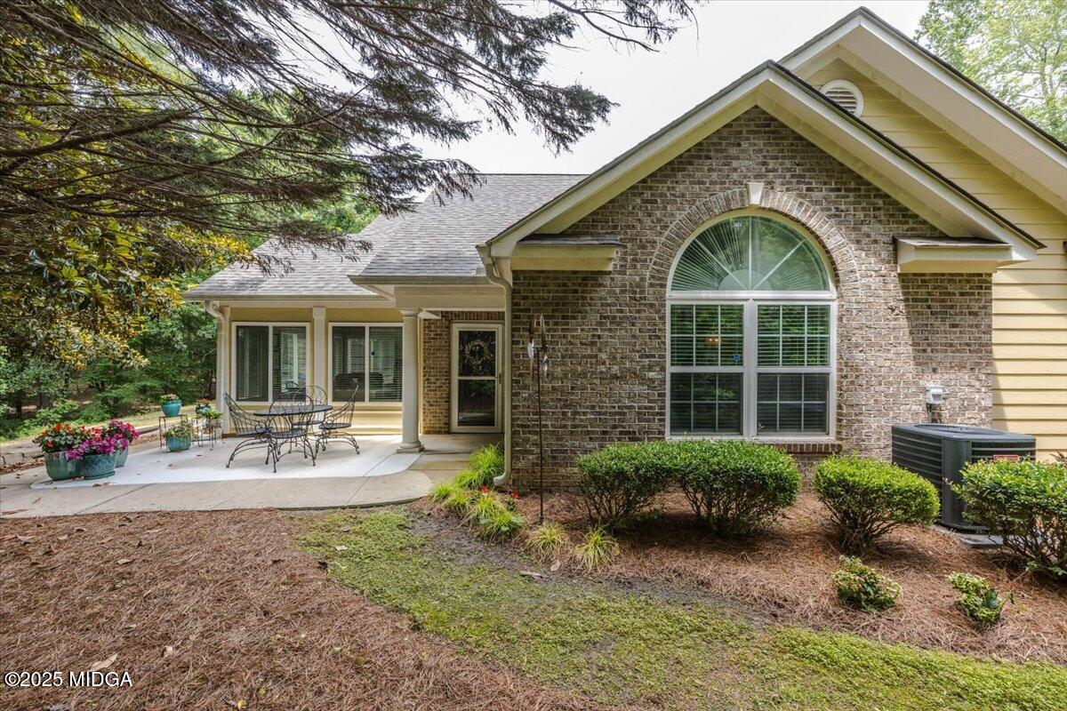 104 Cottage Lane Property Photo 1