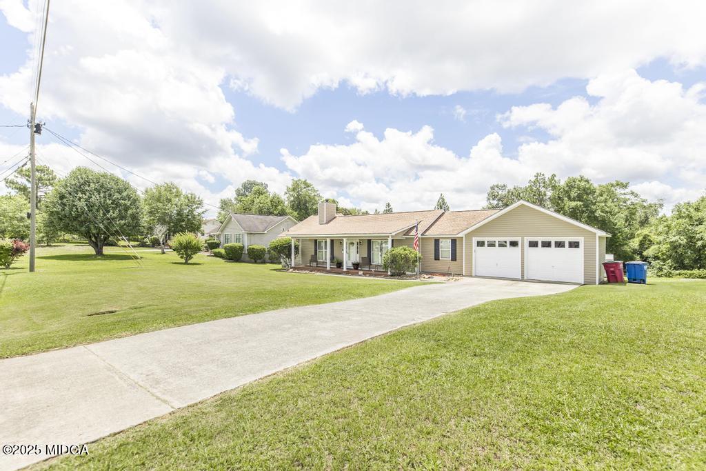 6219 Clayts Circle Property Photo 1
