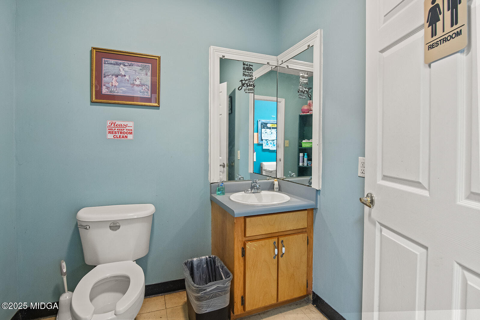 4433 Roundfield Road Property Photo 9