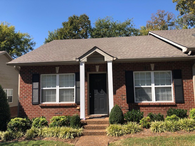 1207 Cashmere Dr Property Photo