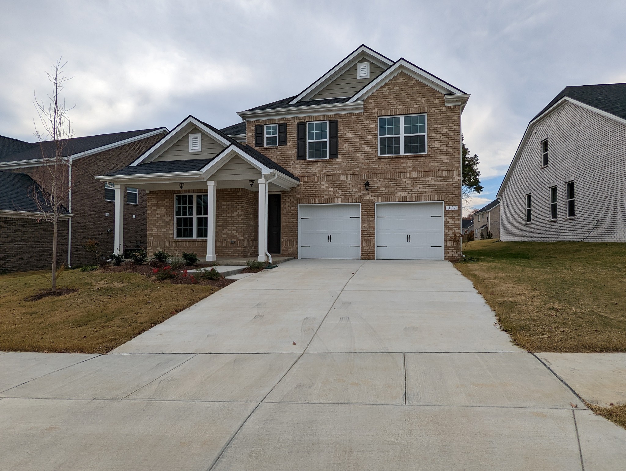 311 Sunderland Dr Property Photo 1