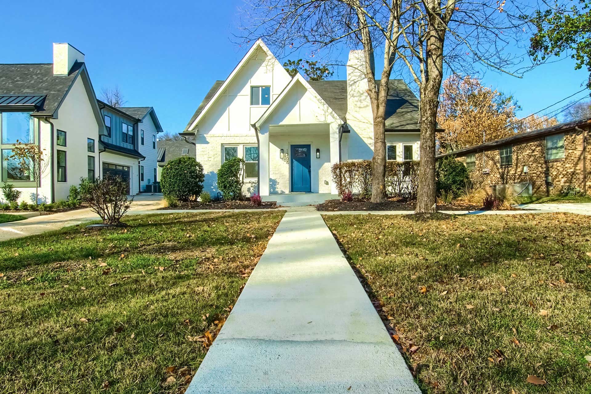 1206 Riverside Dr Property Photo 1