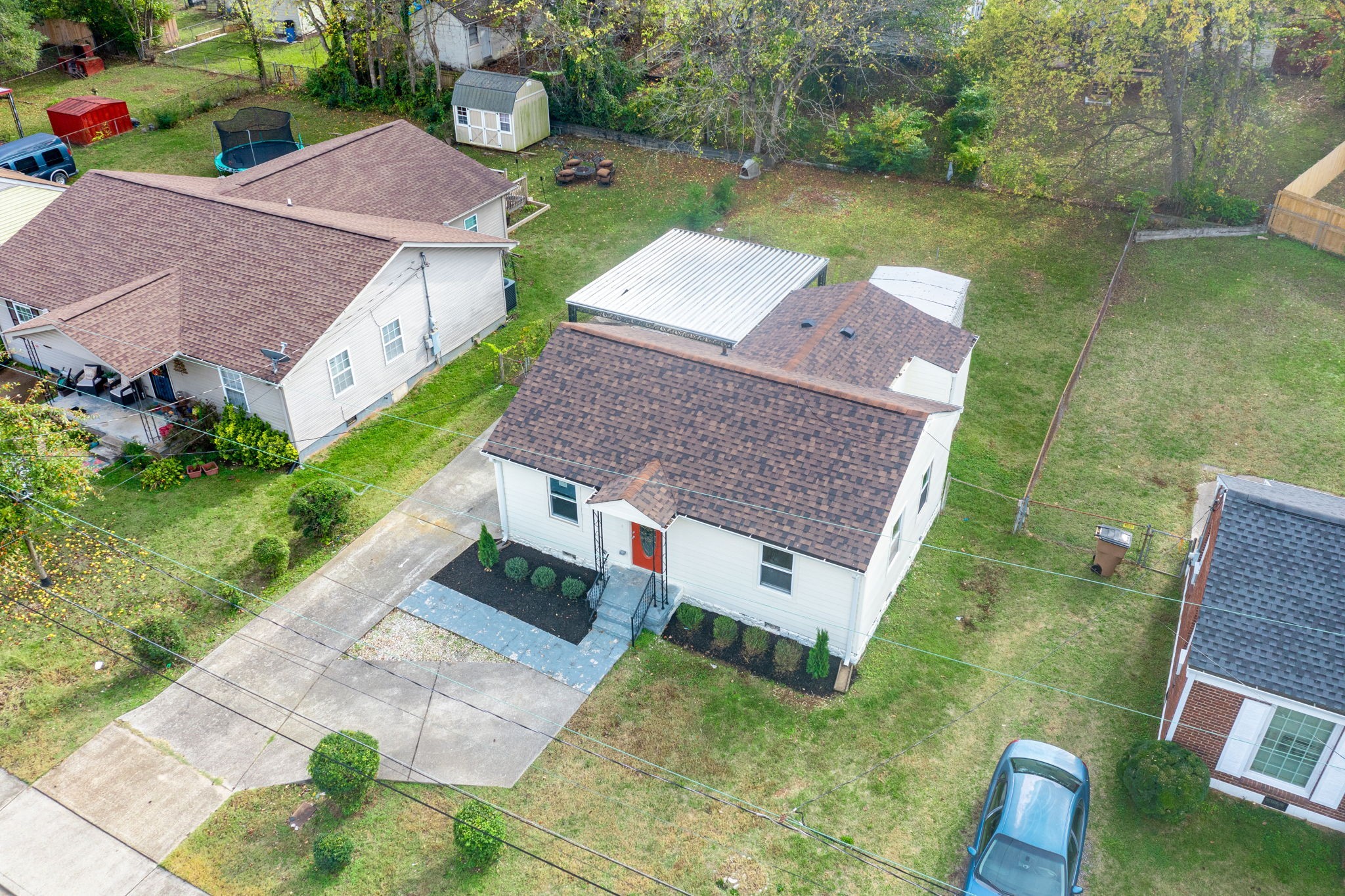 2713 Vance Ave Property Photo 2