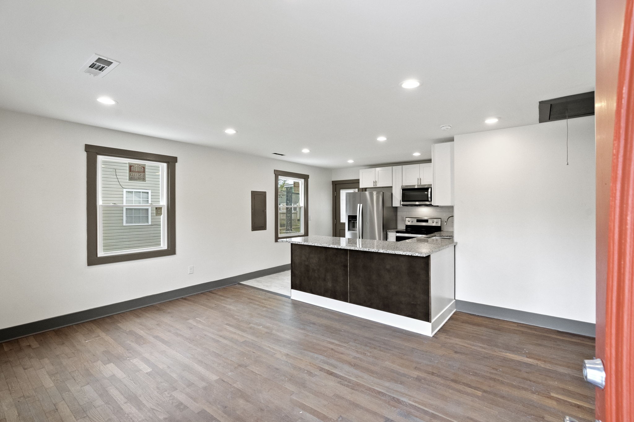 2713 Vance Ave Property Photo 9