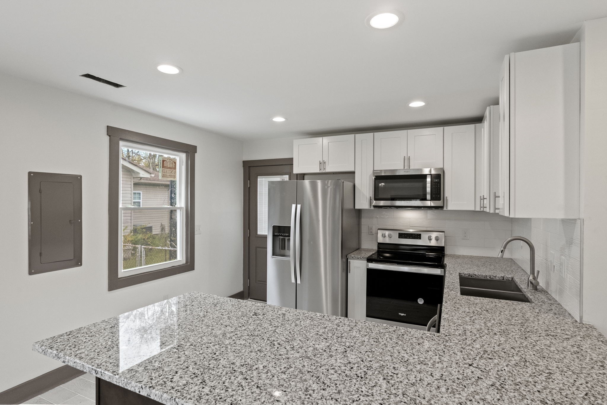 2713 Vance Ave Property Photo 15