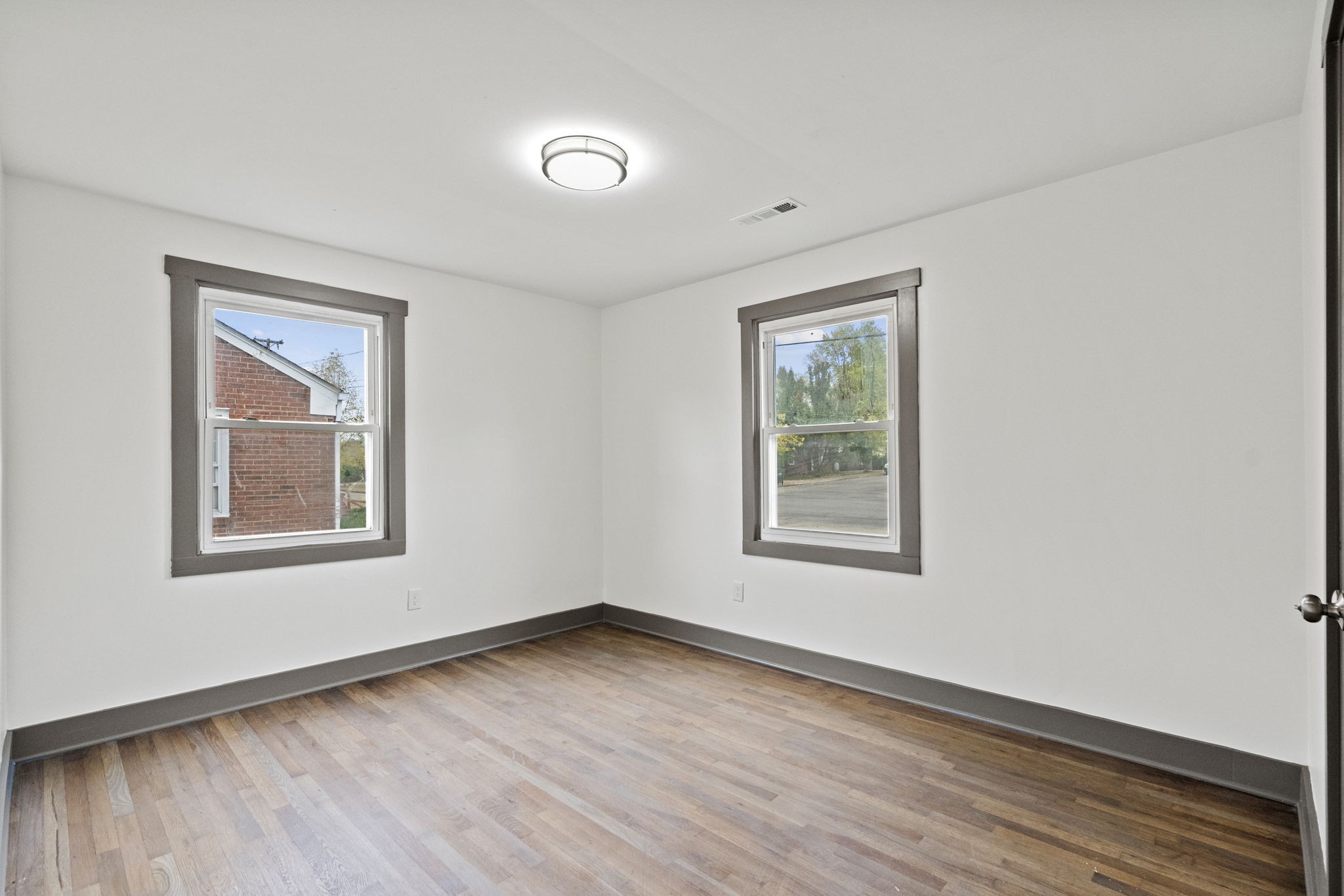 2713 Vance Ave Property Photo 21