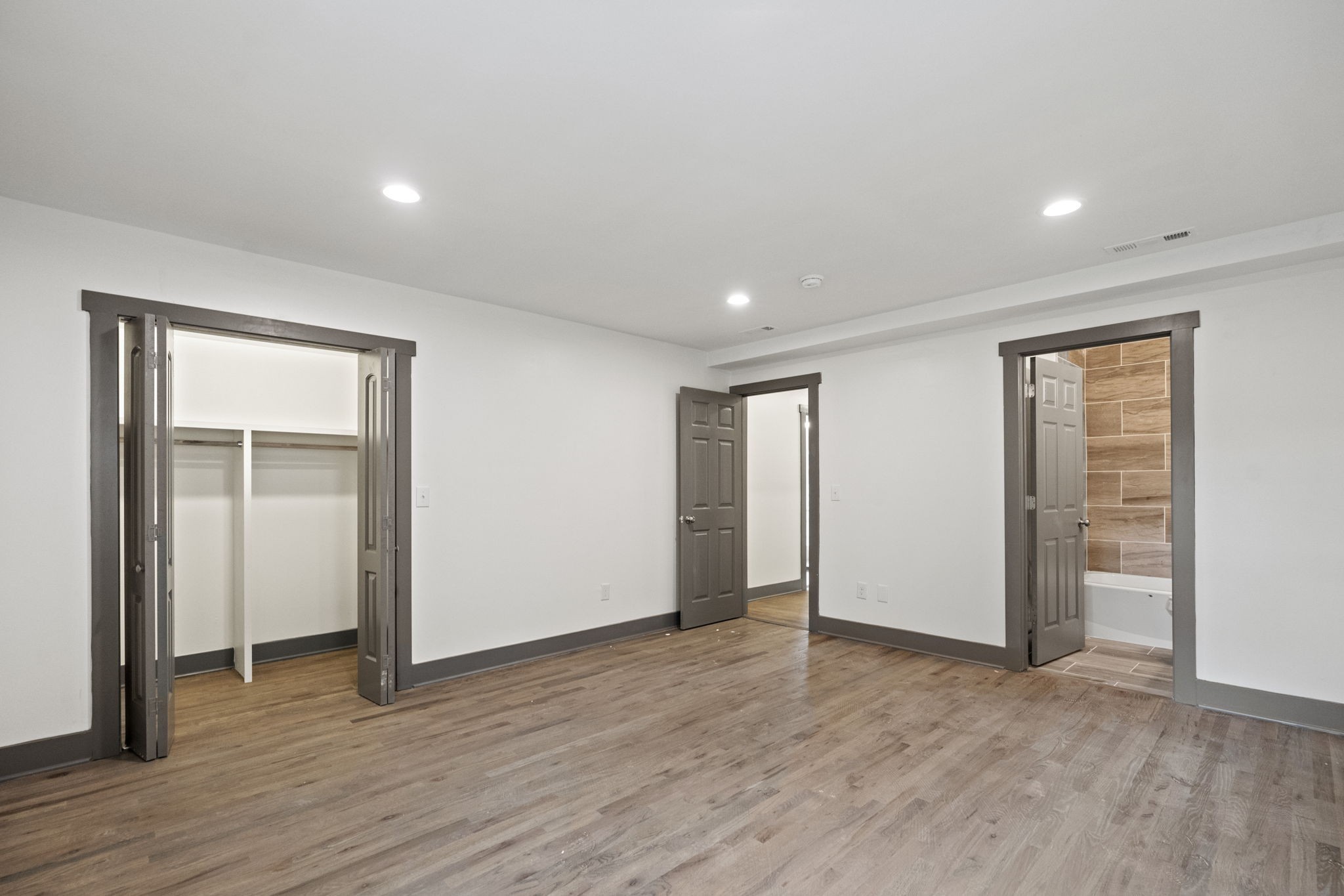 2713 Vance Ave Property Photo 28