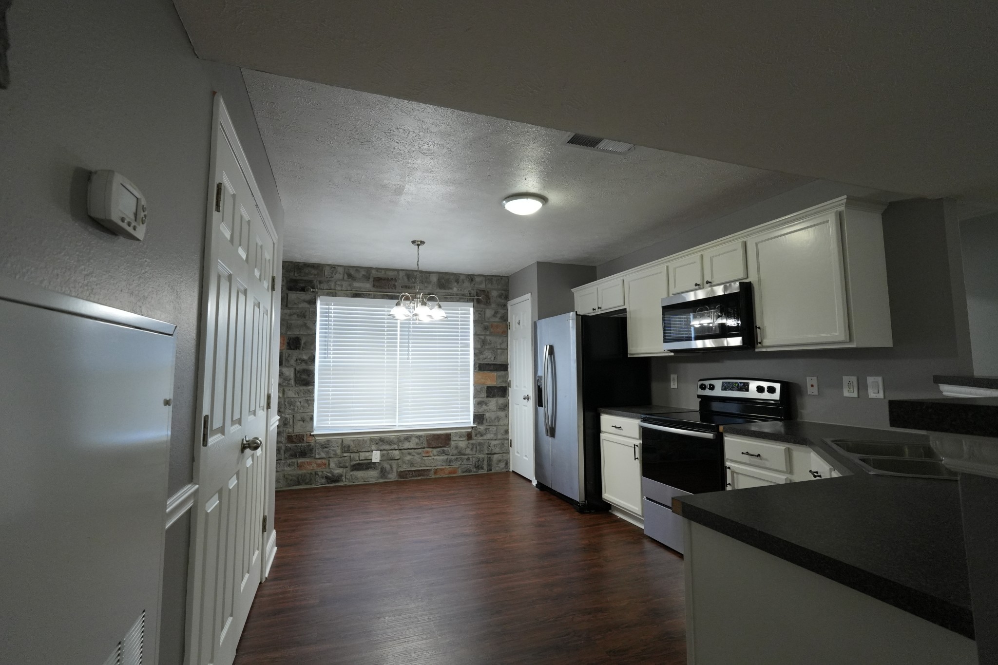 3164 Shaylin Xing Property Photo 9