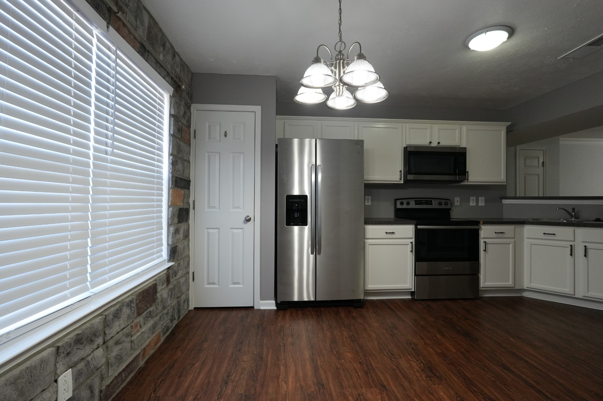 3164 Shaylin Xing Property Photo 11