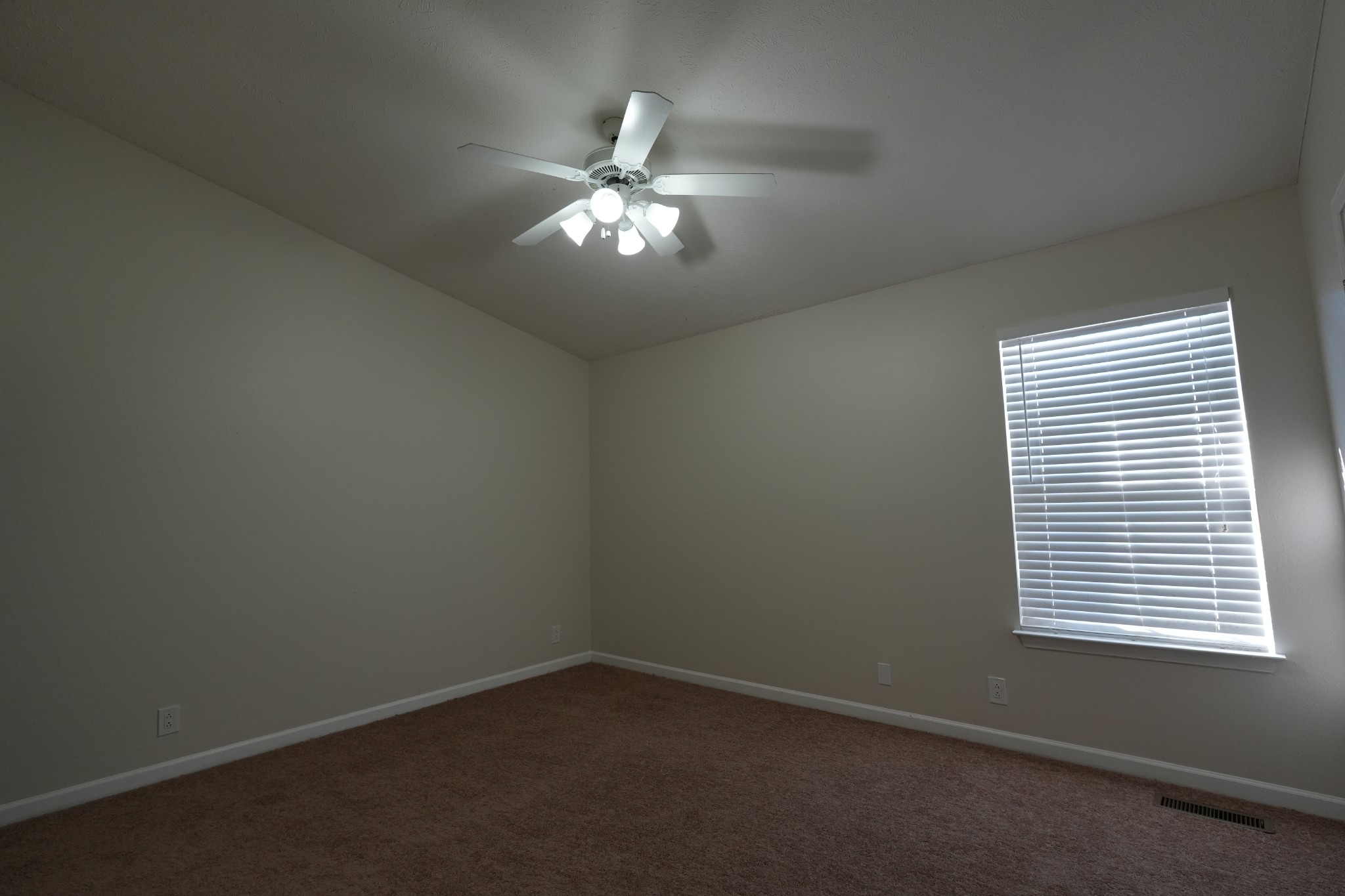 3164 Shaylin Xing Property Photo 28