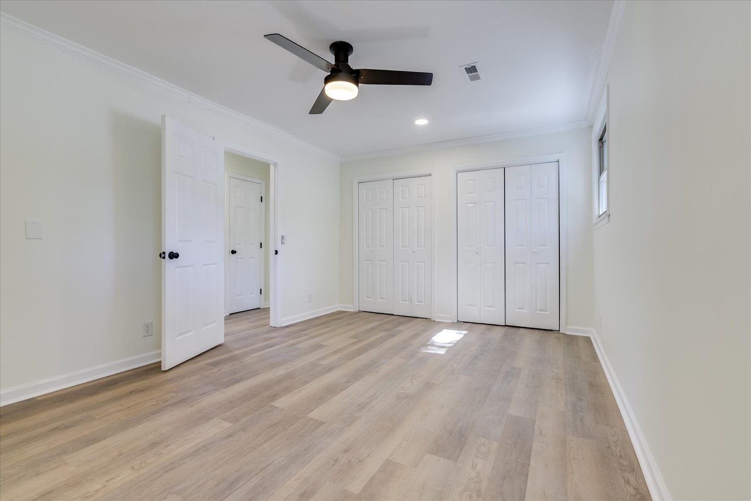 4803 Blackman Ct Property Photo 16