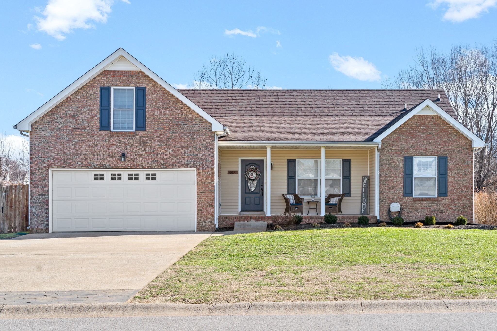 3821 Roscommon Way Property Photo