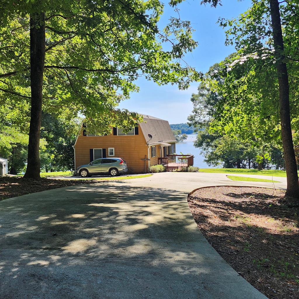 1591 Heidi Trail Property Photo 1