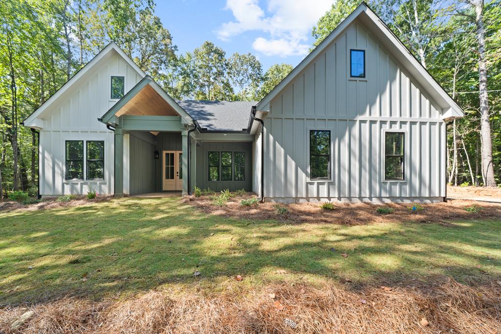 210 LAKESHORE DRIVE Property Photo 1