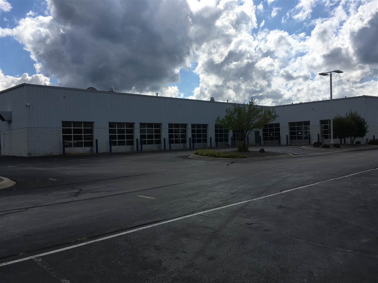 3566 N US-31 S
