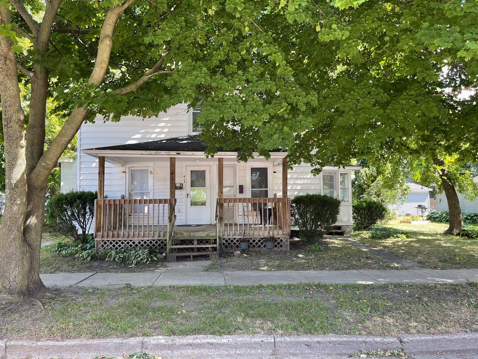 415 S Franklin Property Photo 1