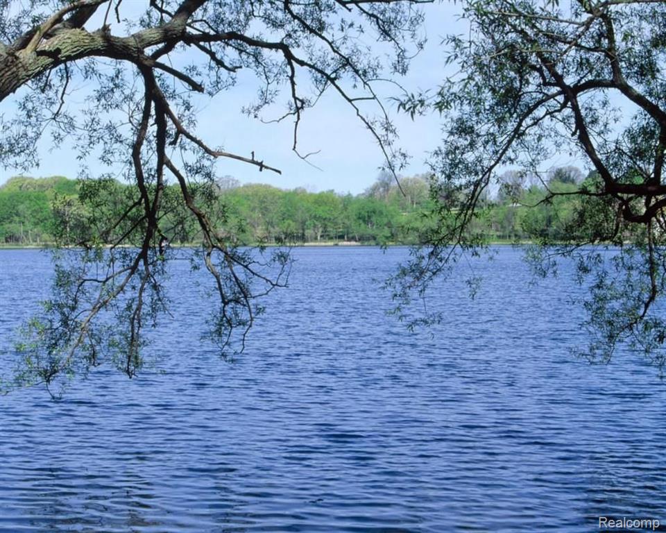 2629 TURTLE SHORES Property Photo 1