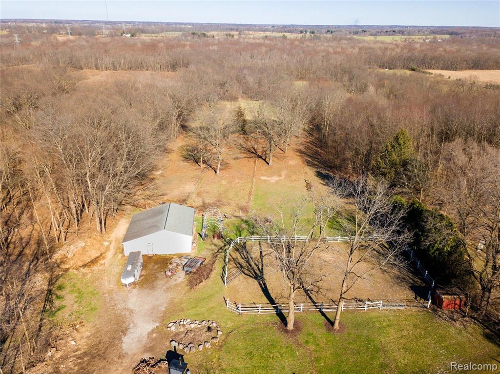 12247 Onondaga Road Property Photo 28